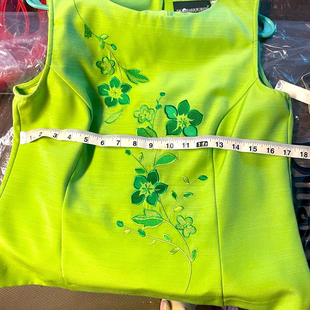 Custom detailing on cuff of pant leg. 60s retro peddle pusher summer suit.